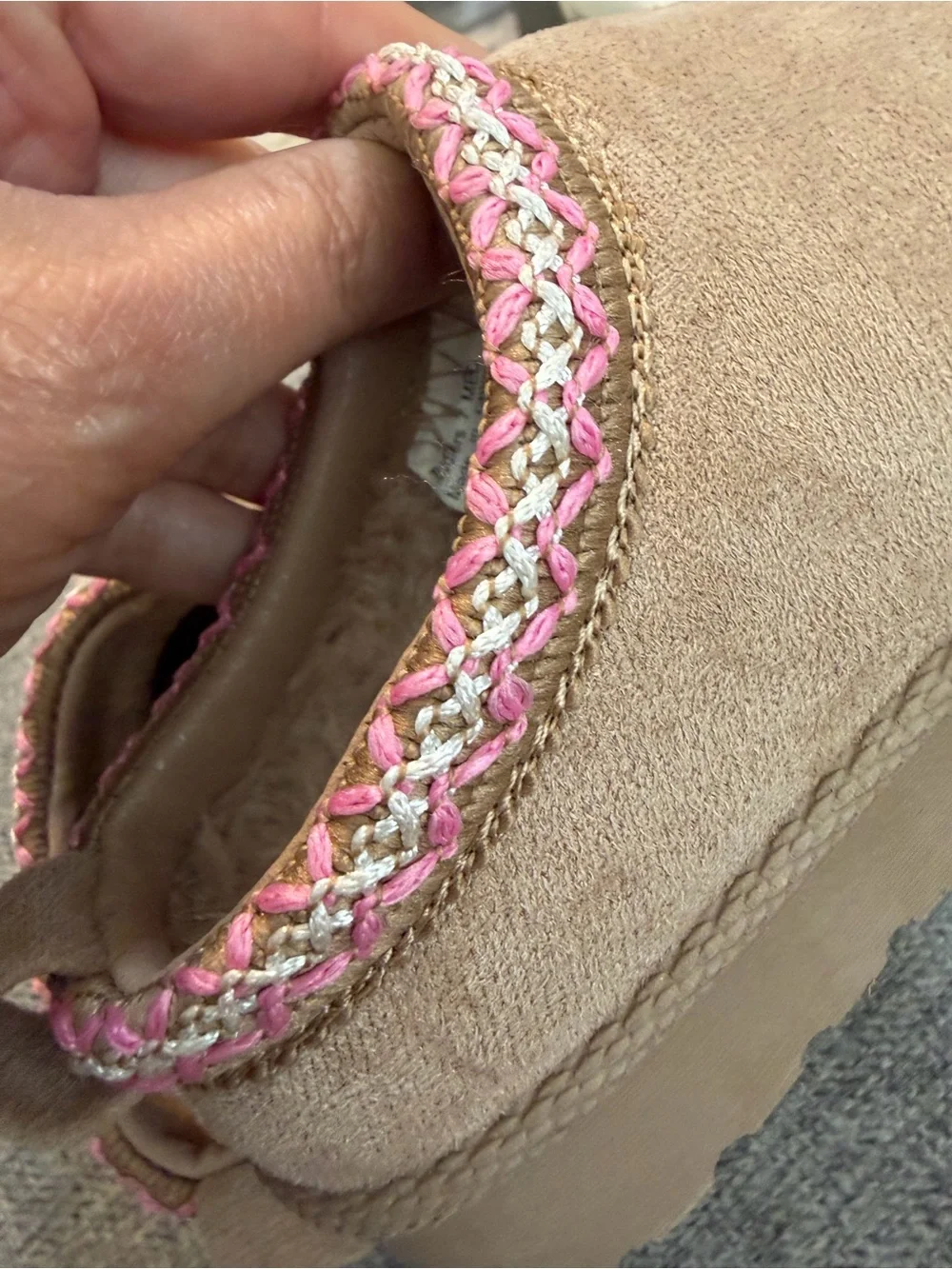 Olivia & Kate Tan Mule platform Slip-On fur lined with Pink Braided Trim size 7